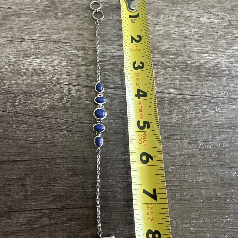 Bracelet used in good condition not sure of the brand - Picture 6 of 6